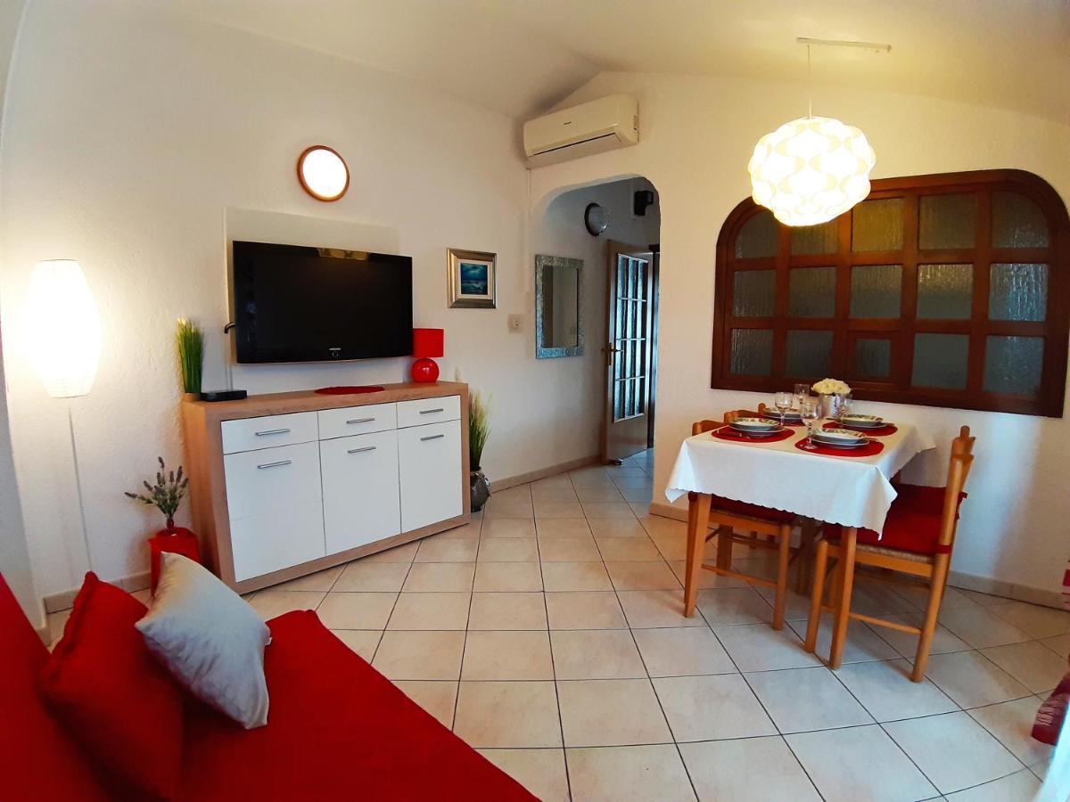 Apartments Zrinka 793 Poreč Eksteriør bilde