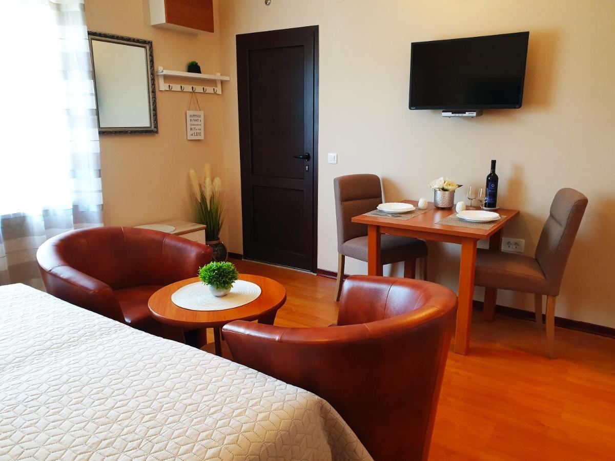 Apartments Zrinka 793 Poreč Eksteriør bilde