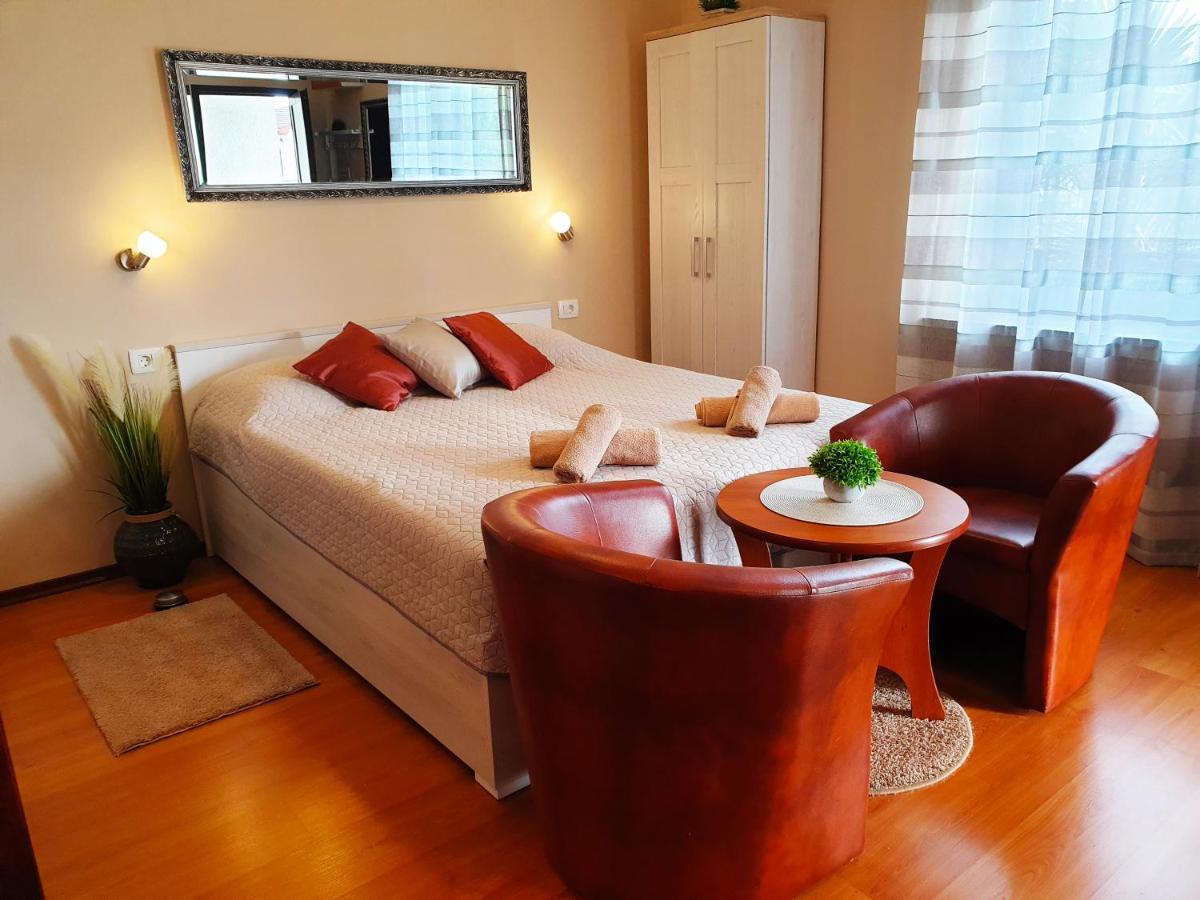 Apartments Zrinka 793 Poreč Eksteriør bilde
